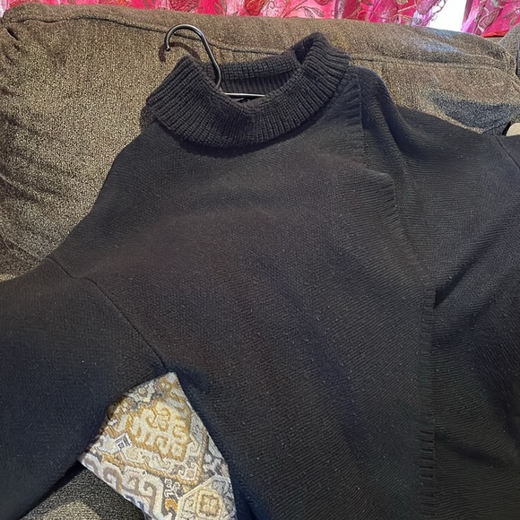 Fashion Nova Plus Size Turtleneck sweater - Picture 3 of 7